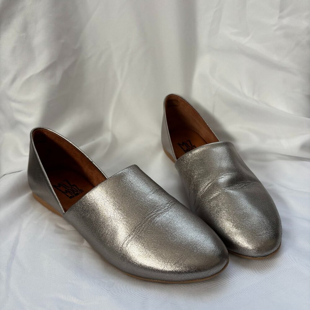 Miz Mooz Kimmy Flat Pewter Silver Leather EU 38 - NWOT